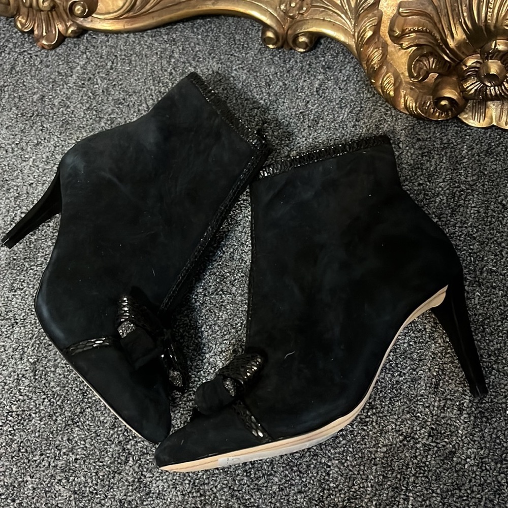 Karl Lagerfeld ankle boots